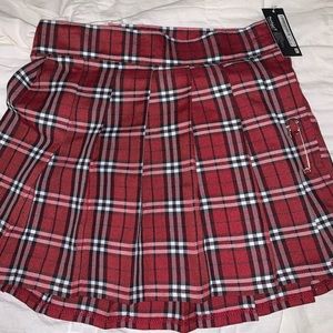 BRAND NEW RED PLAID SKIRT